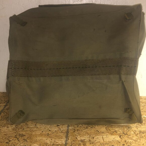 Vintage Green Military Bag / Rucksack - Collector's Item Only (LLT1584) - Picture 3 of 12